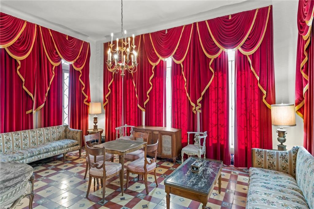 27 Audubon Place New Orleans, LA 70118 - Photo 3 of 16