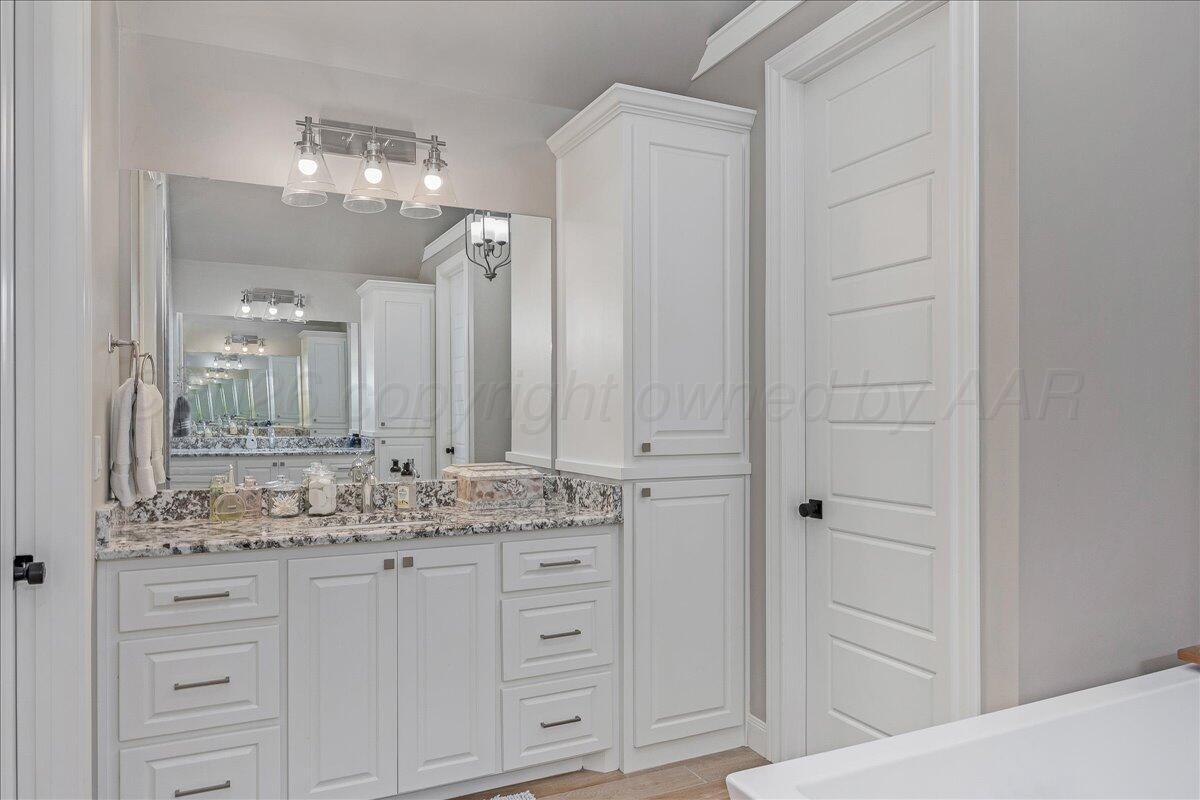 5504 Wesley Drive Amarillo, TX 79119 - Photo 16 of 33 Primary Bathroom 3