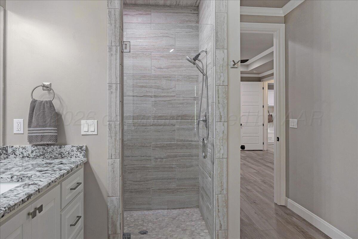 5504 Wesley Drive Amarillo, TX 79119 - Photo 25 of 33 Primary Shower