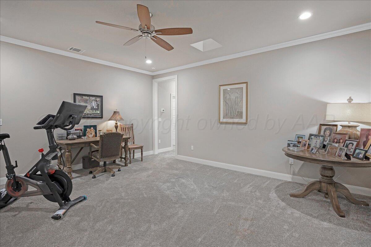 5504 Wesley Drive Amarillo, TX 79119 - Photo 27 of 33 Upstairs Den