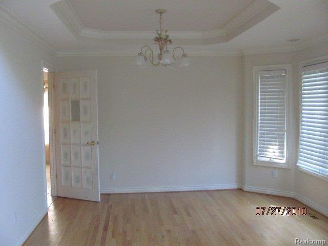 8 Dining Room