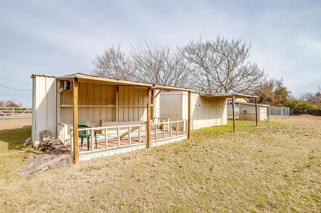 $389,000 | 6724 Midway Road, Springtown, TX 76082