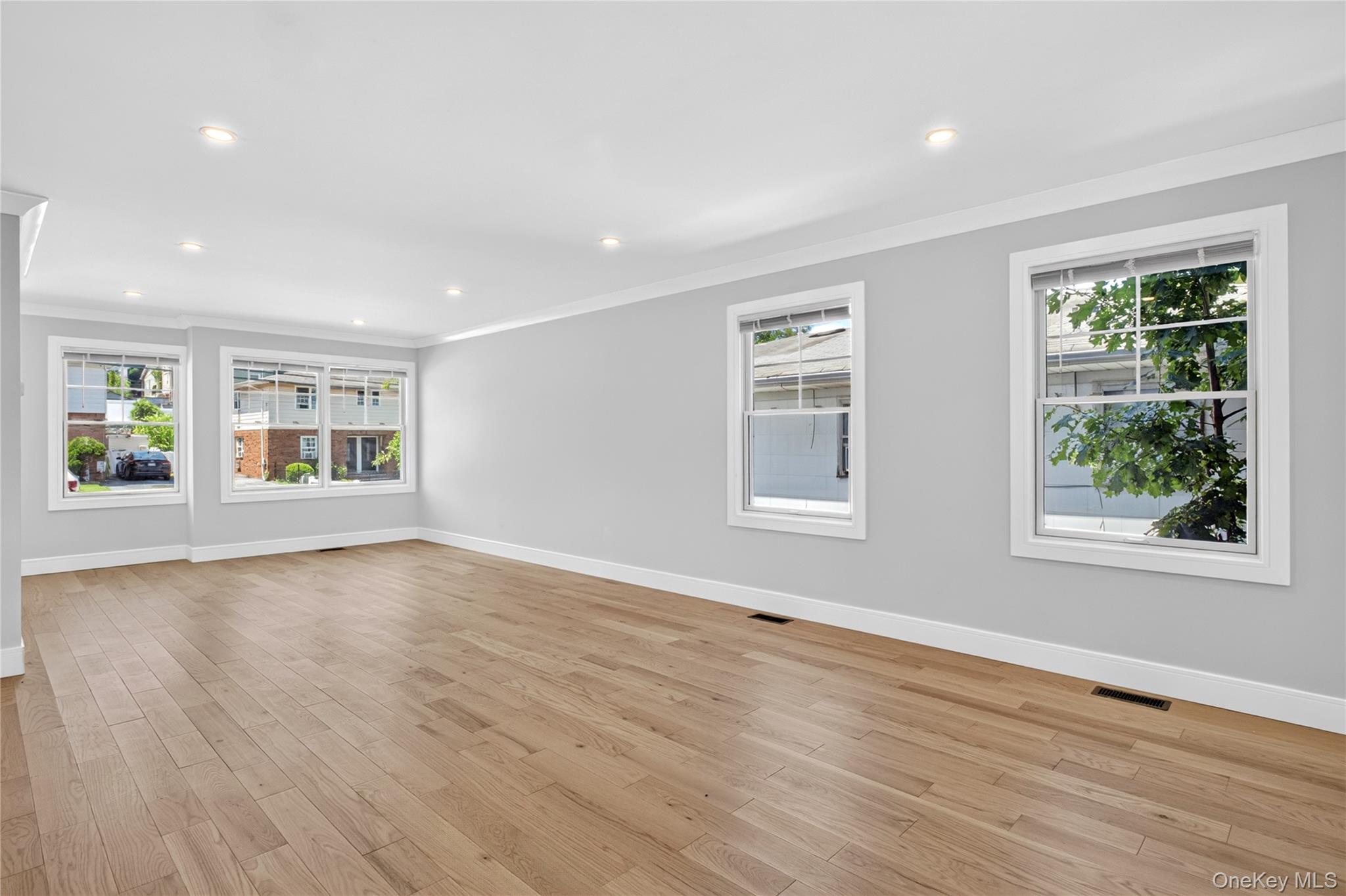 42 Linwood Road North, Unit B Port Washington, NY 11050 - Photo 13 of 35 Gallery Image 13