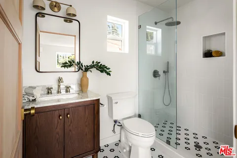 $3,299,000 | 1622 Donaldson Street, Los Angeles, CA 90026