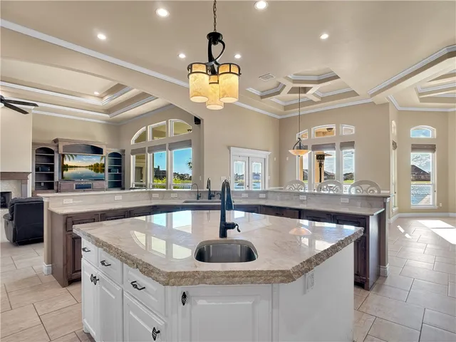 $1,125,000 | 6209 Lago Vista Drive, Corpus Christi, TX 78414