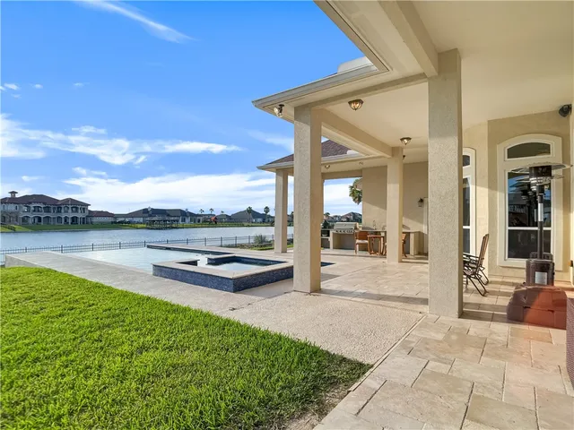 $1,125,000 | 6209 Lago Vista Drive, Corpus Christi, TX 78414