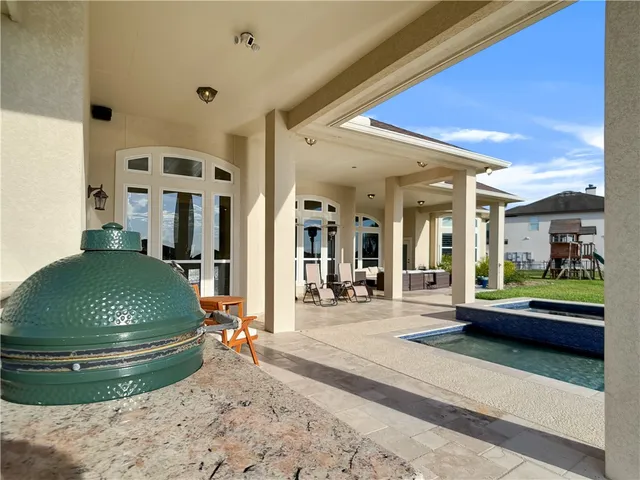 $1,125,000 | 6209 Lago Vista Drive, Corpus Christi, TX 78414