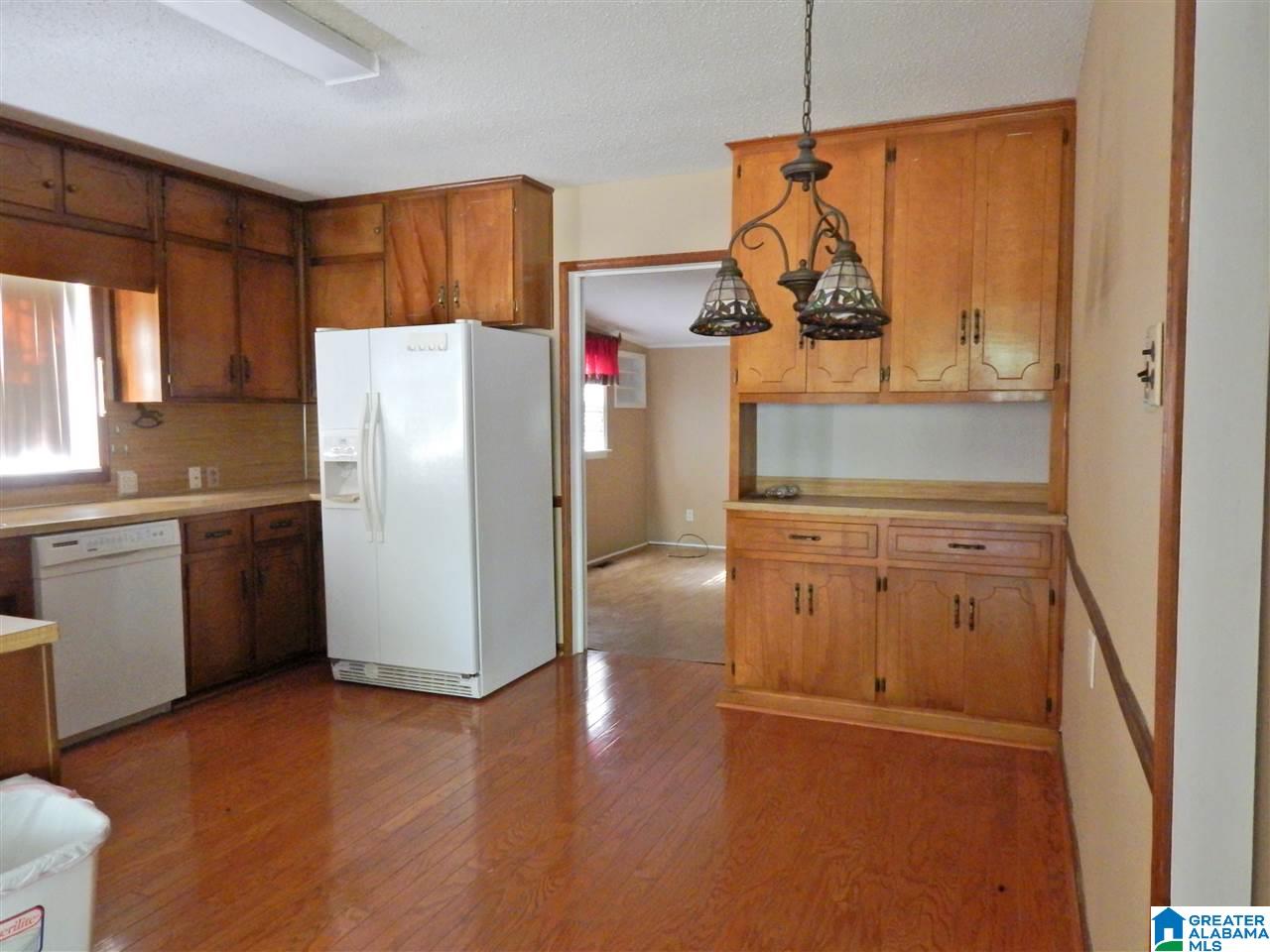 405 Redmayne Road Gardendale, AL 35071 - Photo 7 of 29 Gallery Image 7