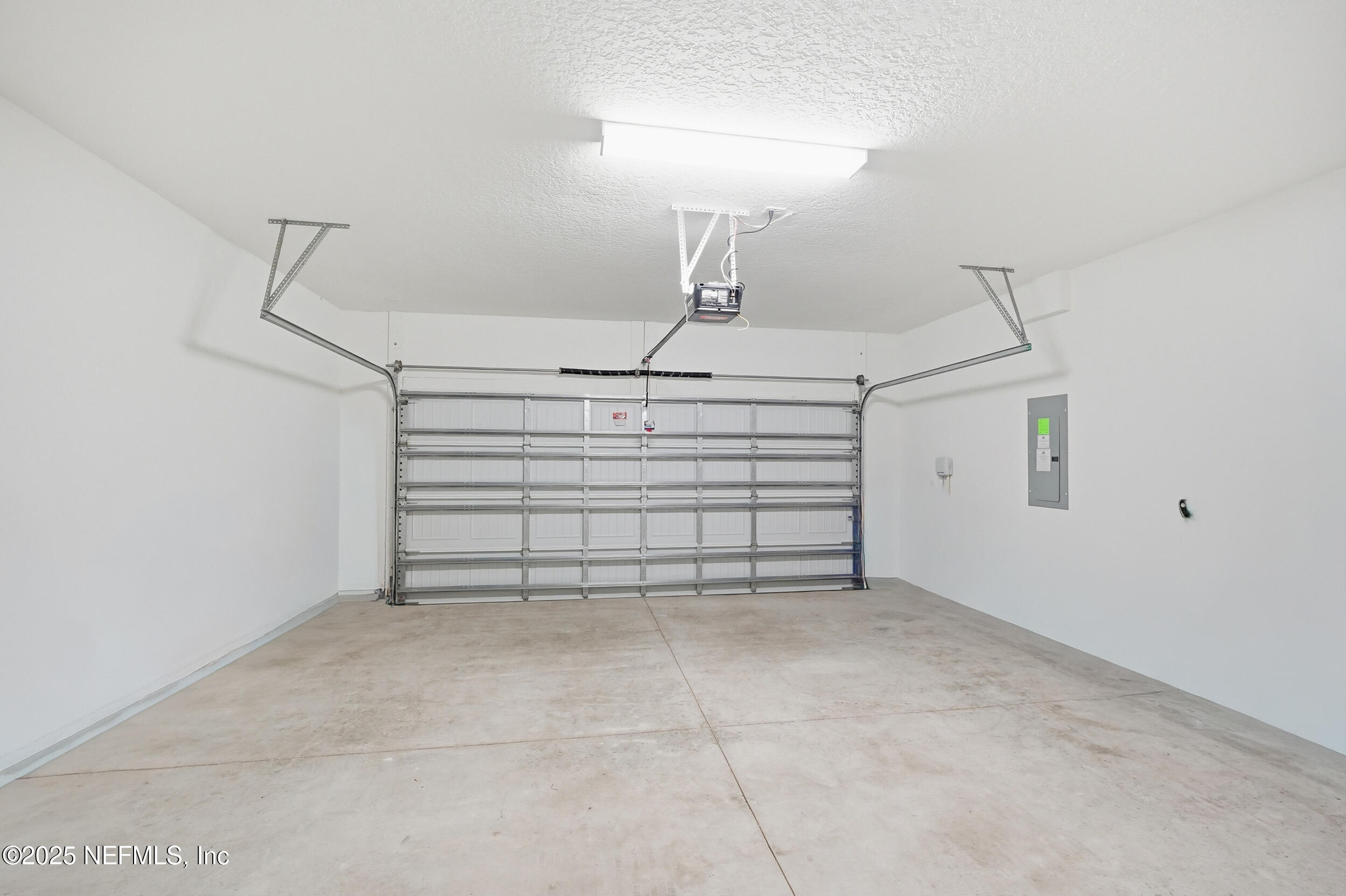 607 Blind Oak Circle St. Augustine, FL 32095 - Photo 20 of 39 a view of a garage