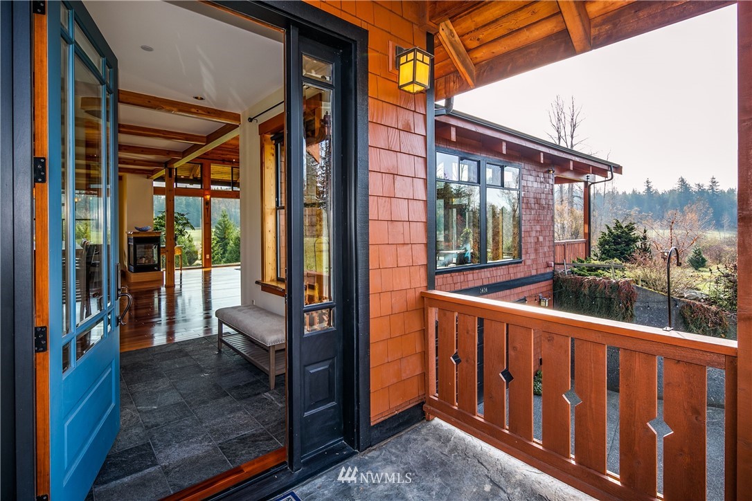 1414 Van Wyck Road Bellingham, WA 98226 - Photo 4 of 31 Gallery Image 4
