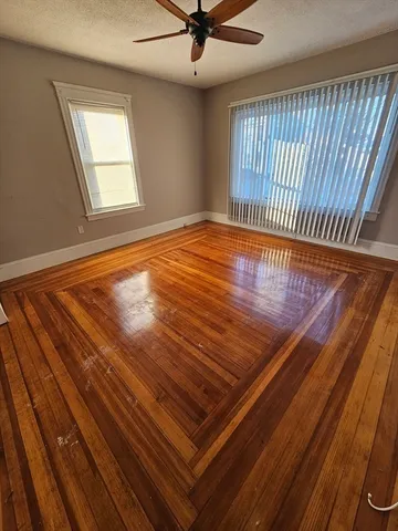 $2,100 | 53 Chaplin Street, Unit 1, Pawtucket, RI 02861