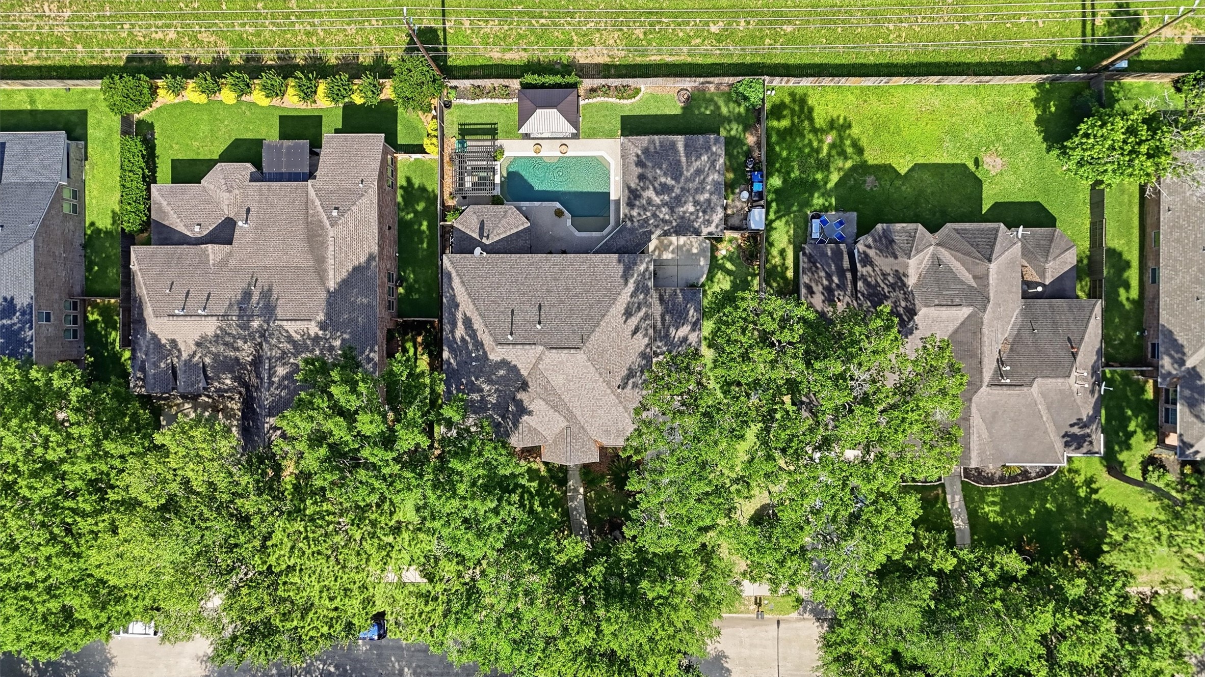 25181 Ramrock Drive Porter, TX 77365 - Photo 29 of 35 an aerial view of a house with a yard and lake view