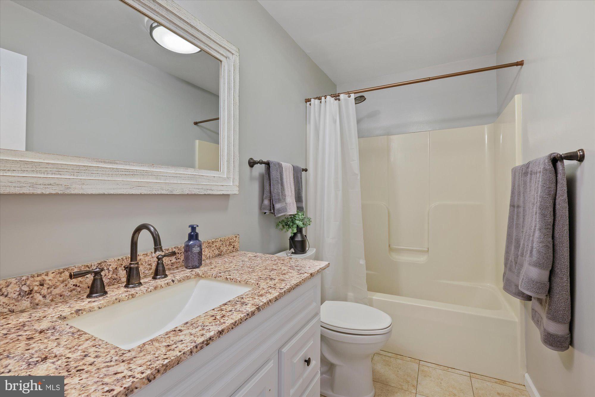 12039 Itnyre Road Smithsburg, MD 21783 - Photo 23 of 35 Hall Bathroom