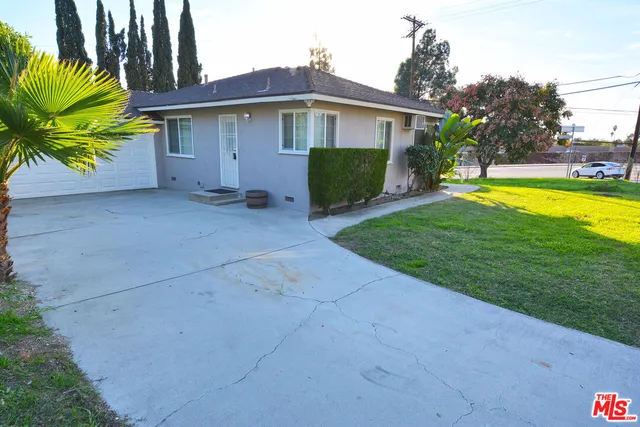$3,750 | 9966 Glencrest Circle, Burbank, CA 91504