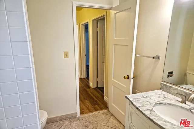 $3,750 | 9966 Glencrest Circle, Burbank, CA 91504