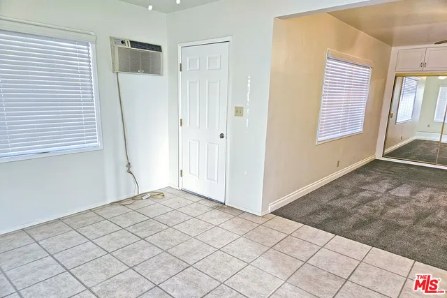 $3,750 | 9966 Glencrest Circle, Burbank, CA 91504