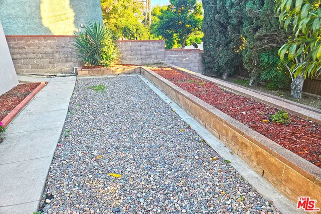 $3,750 | 9966 Glencrest Circle, Burbank, CA 91504