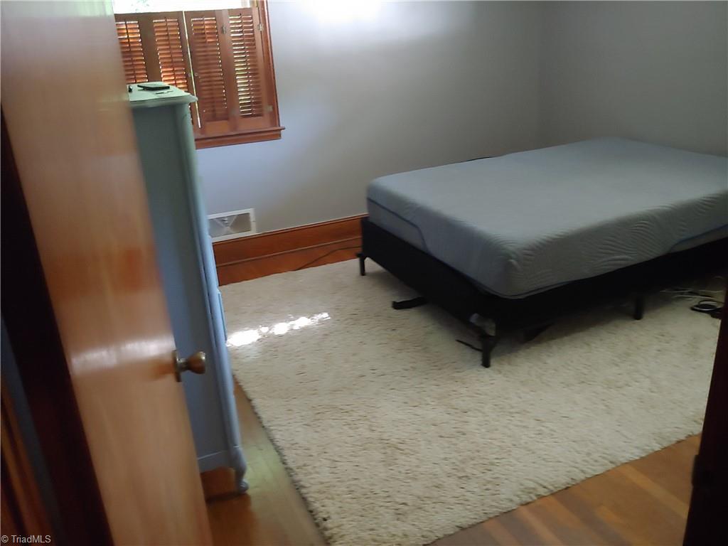 121 Cardinal Road Madison, NC 27025 - Photo 14 of 18 2nd Bedroom