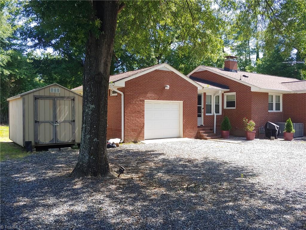 121 Cardinal Road Madison, NC 27025 - Photo 5 of 18 Right Rear