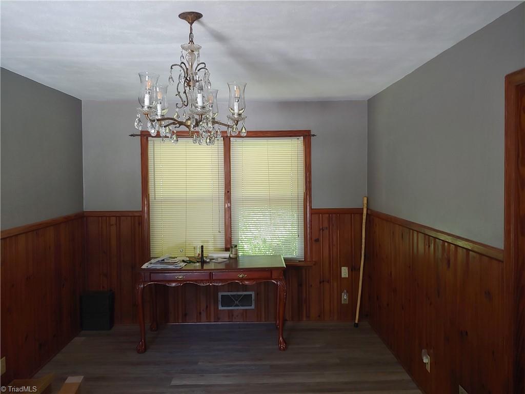 121 Cardinal Road Madison, NC 27025 - Photo 7 of 18 Dinning Rm