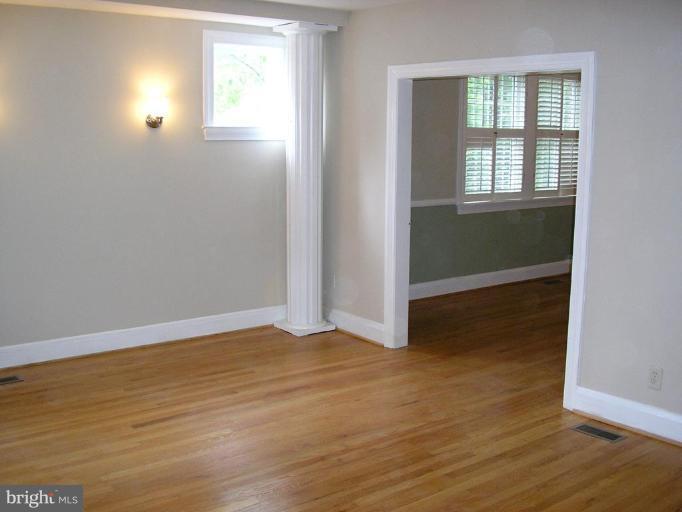 3308 Beverly Road Baltimore, MD 21214 - Photo 8 of 30 Living Room #2