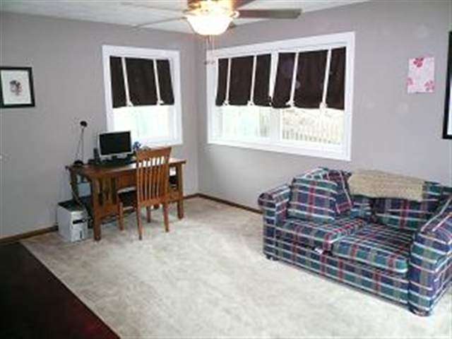 412 Arnold Road East Peoria, IL 61611 - Photo 6 of 15 Gallery Image 6