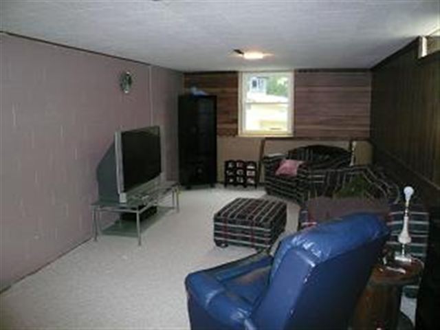 412 Arnold Road East Peoria, IL 61611 - Photo 9 of 15 Gallery Image 9
