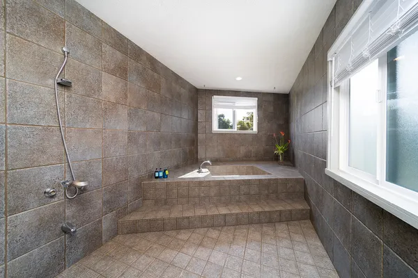 a bathroom with a bathtub