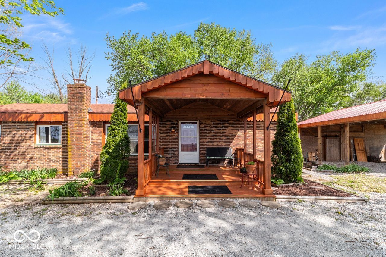 1591 South Graveyard Road Paragon, IN 46166 - Photo 3 of 32