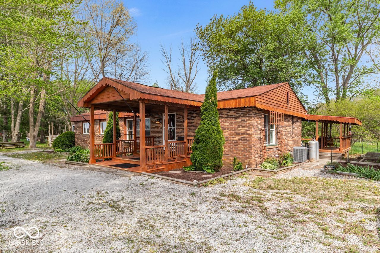 1591 South Graveyard Road Paragon, IN 46166 - Photo 4 of 32