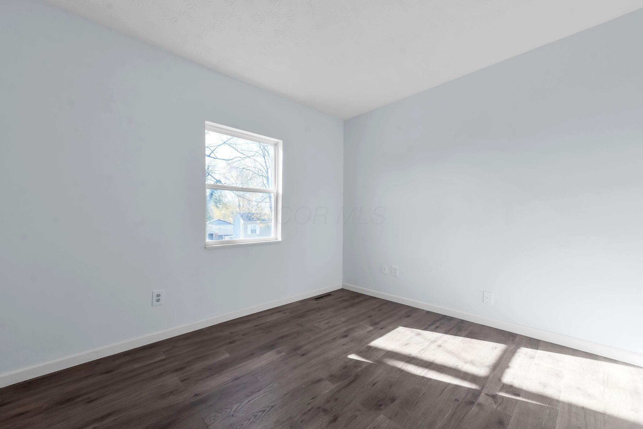 3246 Latonia Road Columbus, OH 43232 - Photo 14 of 39 14-web-or-mls-3246-latonia-rd