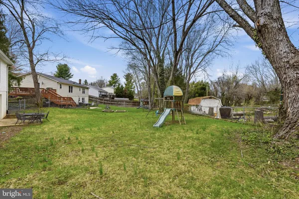 $610,000 | 126 Applewood Court, Hamilton, VA 20158