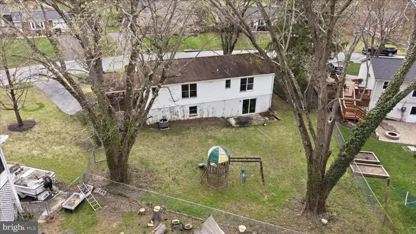 $610,000 | 126 Applewood Court, Hamilton, VA 20158