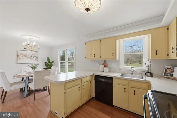 $610,000 | 126 Applewood Court, Hamilton, VA 20158