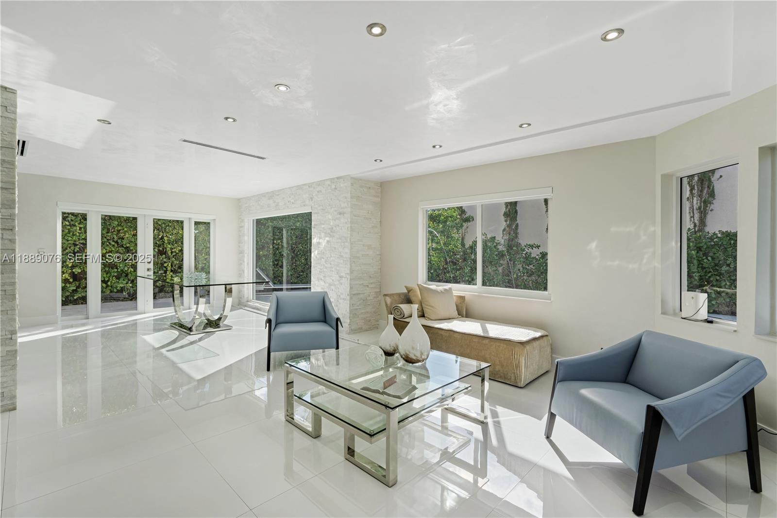 6763 Southwest 106th Place Miami, FL 33173 - Photo 4 of 39