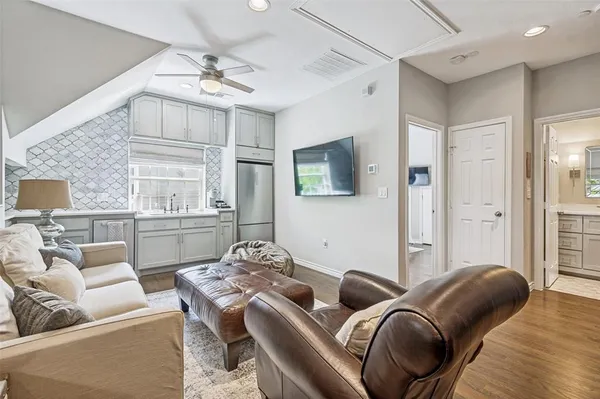 $15,000 | 4556 Belclaire Avenue, Highland Park, TX 75205