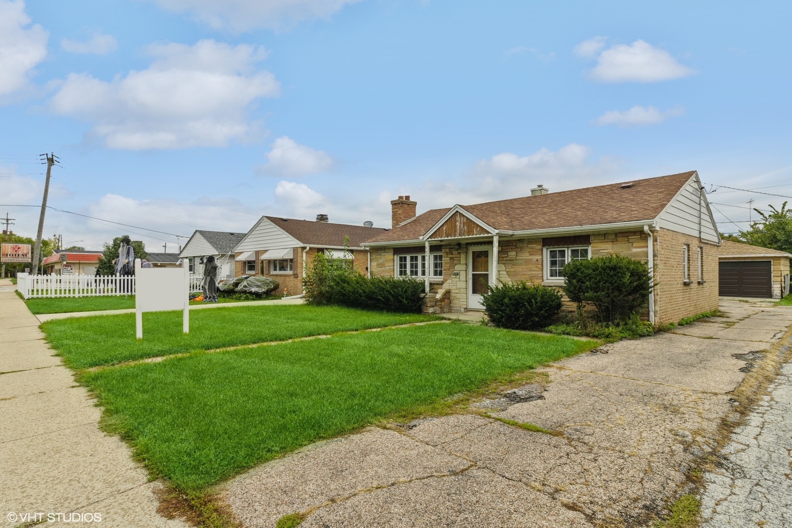 4341 Ruby Street Schiller Park, IL 60176 - Photo 2 of 10 a front view of a house with a yard
