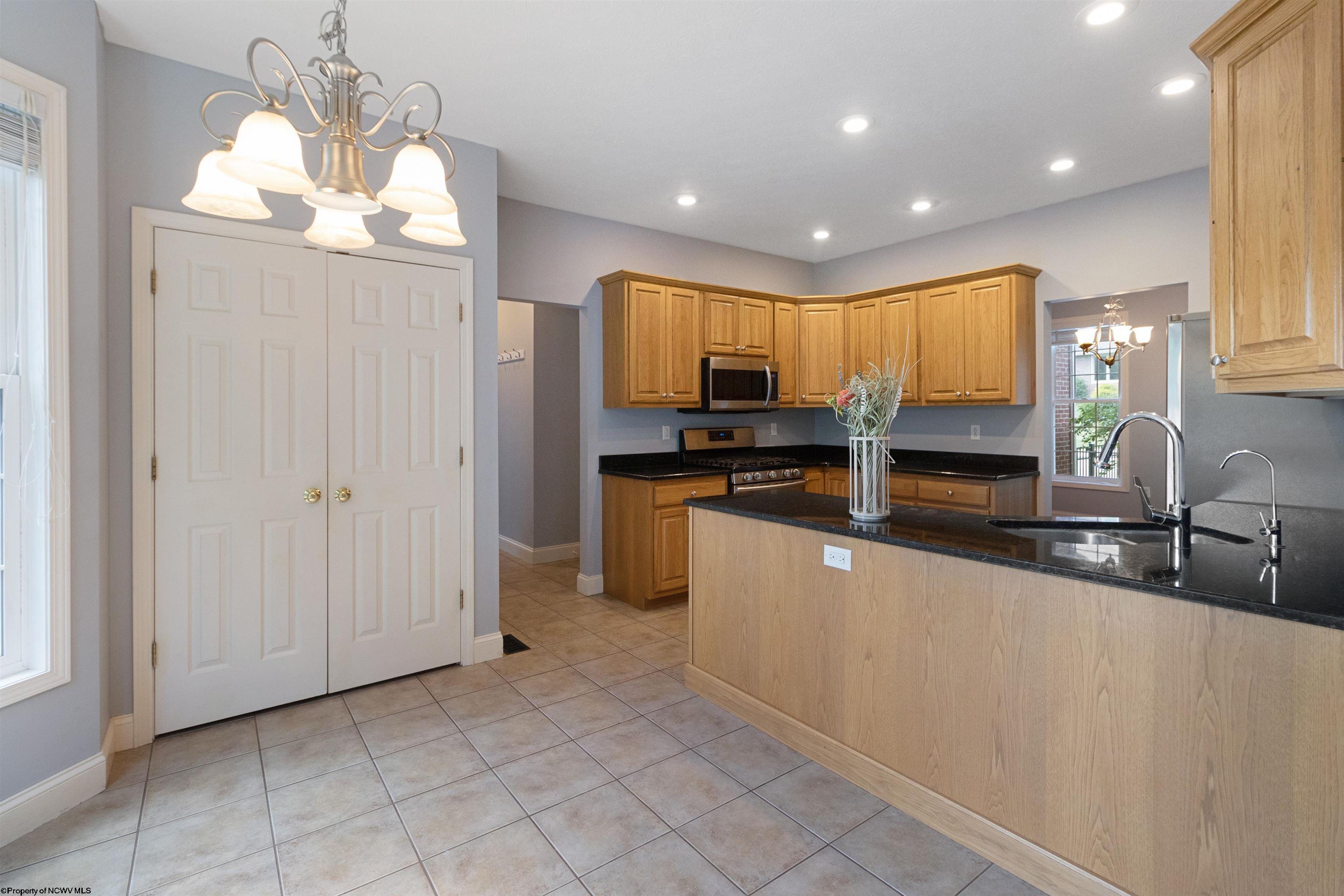 3003 Dogwood Road Bridgeport, WV 26330 - Photo 8 of 50 Gallery Image 8