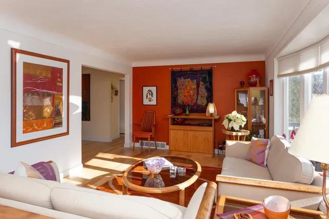 $292,500 | 1020 Hawthorne Street, Red Wing, MN 55066