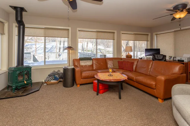 $292,500 | 1020 Hawthorne Street, Red Wing, MN 55066