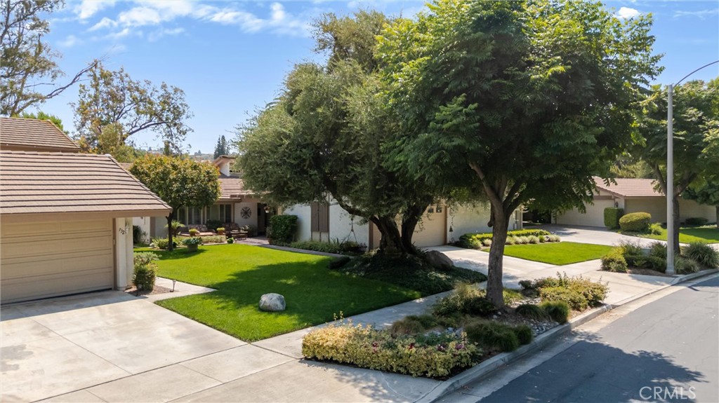 740 Vía Zapata Riverside, CA 92507 - Photo 31 of 44 Gallery Image 31