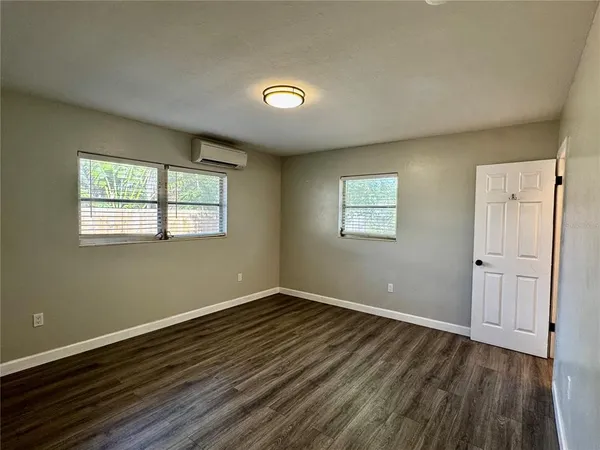 $2,400 | 2624 Sunnybrook Drive, Sarasota, FL 34239