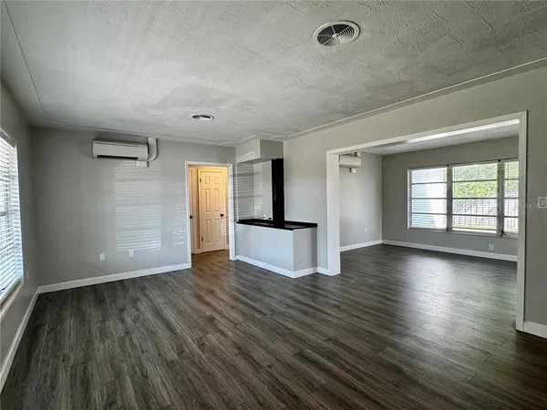 $2,400 | 2624 Sunnybrook Drive, Sarasota, FL 34239