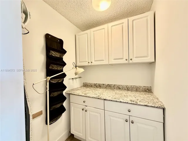 $2,800 | 1000 Parkview Drive, Unit 723, Hallandale Beach, FL 33009