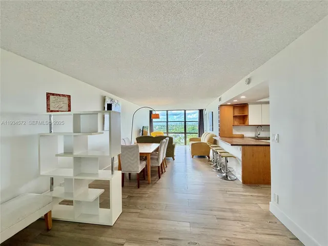 $2,800 | 1000 Parkview Drive, Unit 723, Hallandale Beach, FL 33009