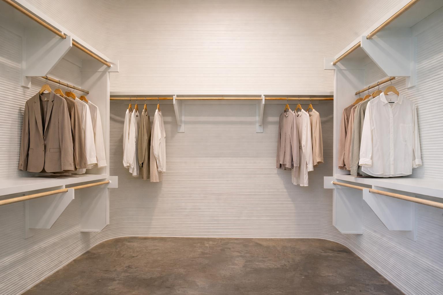 332 Blue Blaze Trail Georgetown, TX 78628 - Photo 12 of 16 View of walk in closet