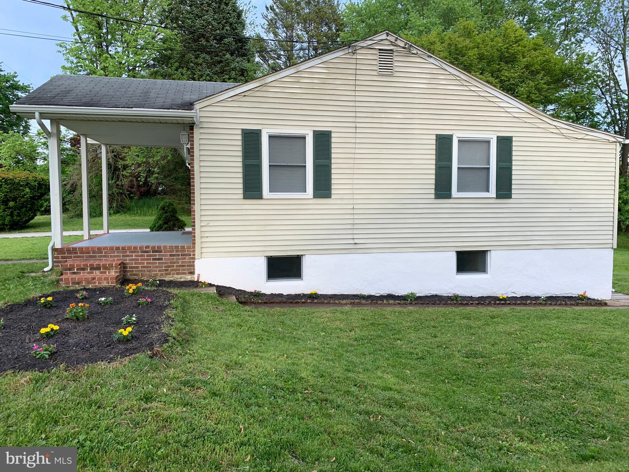 33 Wengate Road Owings Mills, MD 21117 - Photo 14 of 16 Side shot