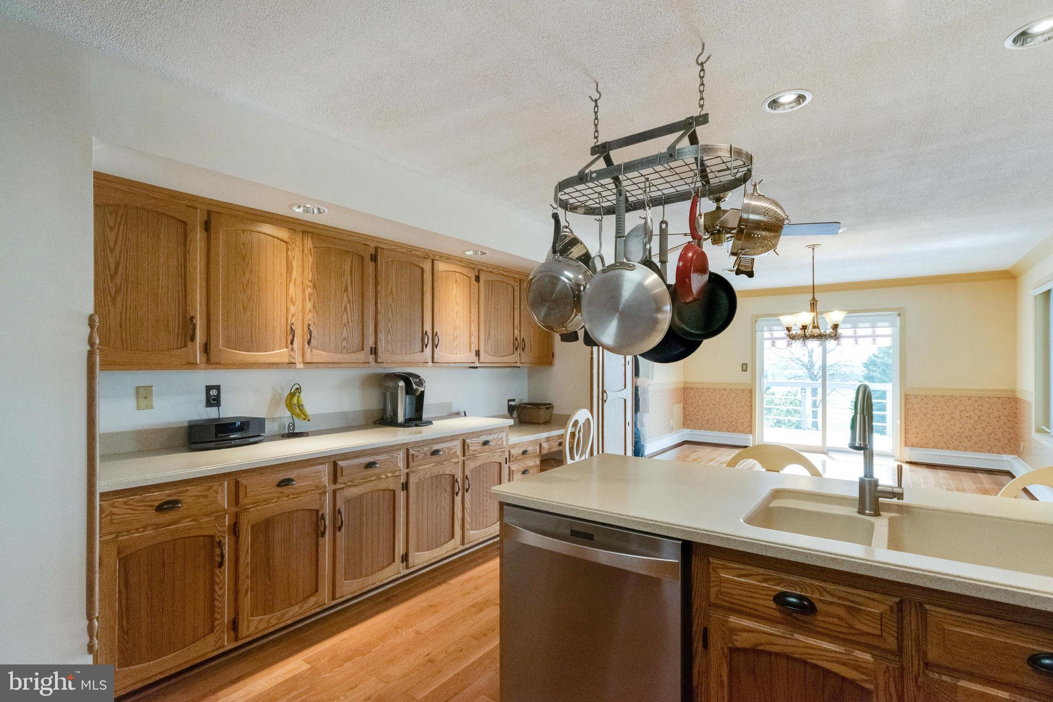 8014 Mapleville Road Boonsboro, MD 21713 - Photo 36 of 109 Kitchen