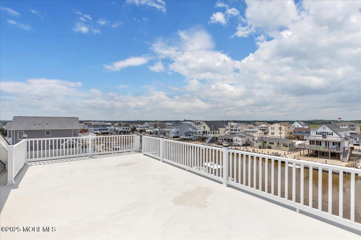 186 Flamingo Road Tuckerton, NJ 08087 - Photo 9 of 55 a view of balcony with furniture