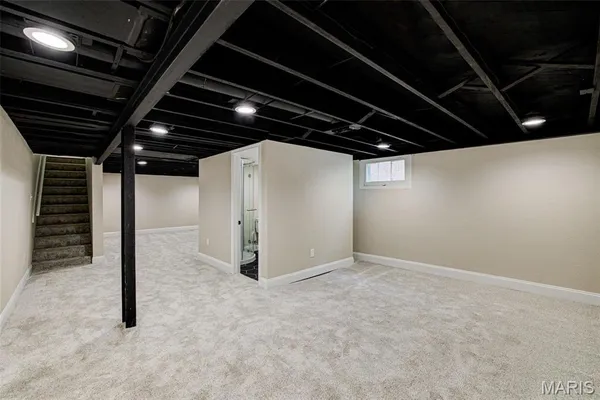 $1,900 | 1032 Charleville Avenue, St. Louis, MO 63119